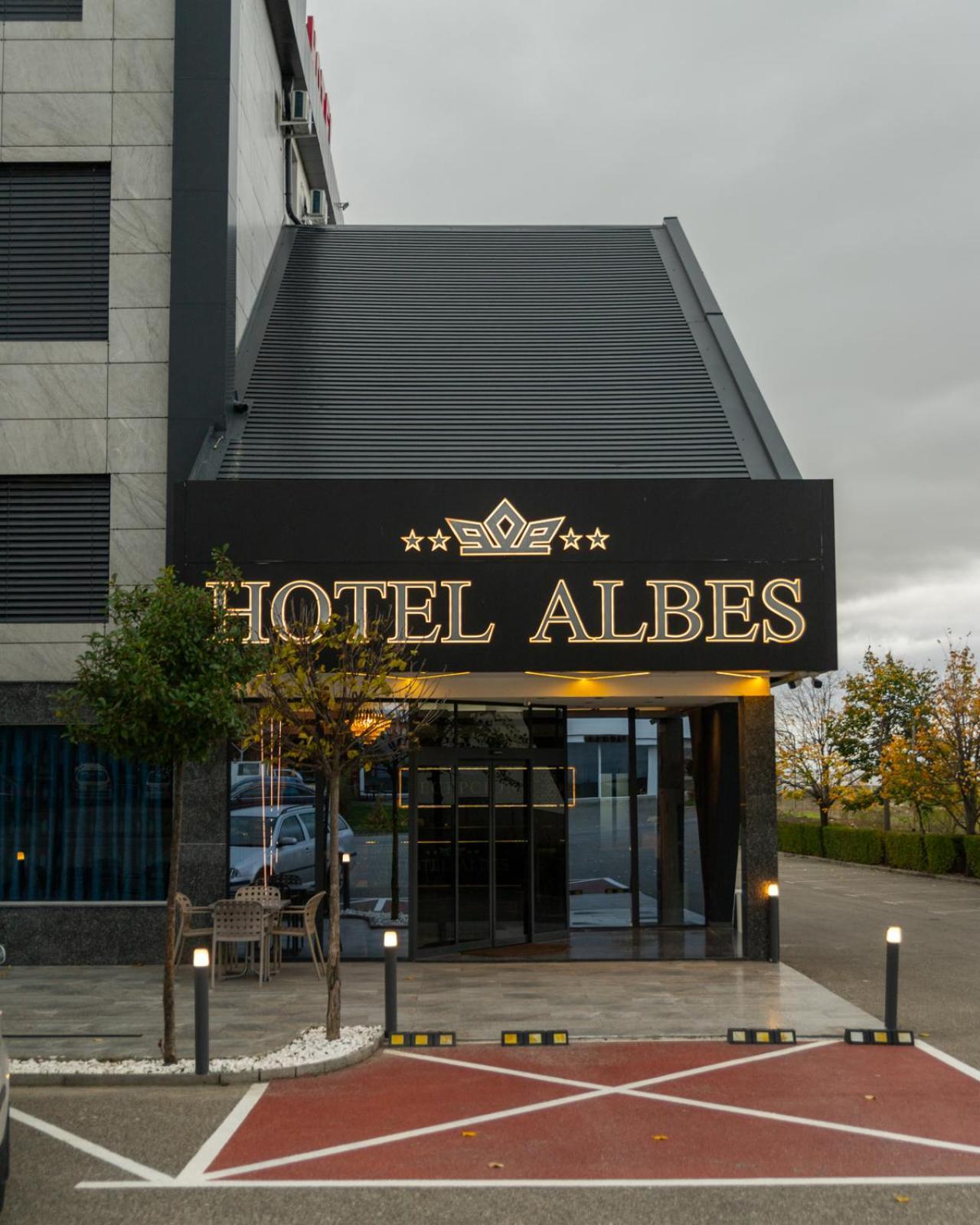 Hotel Albes Prizren Buitenkant foto